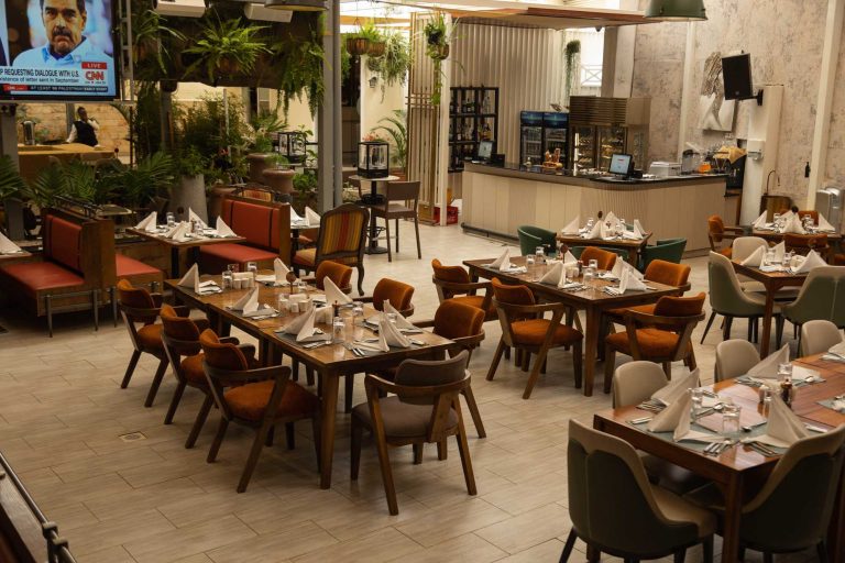 Emboita Photos 2025-10